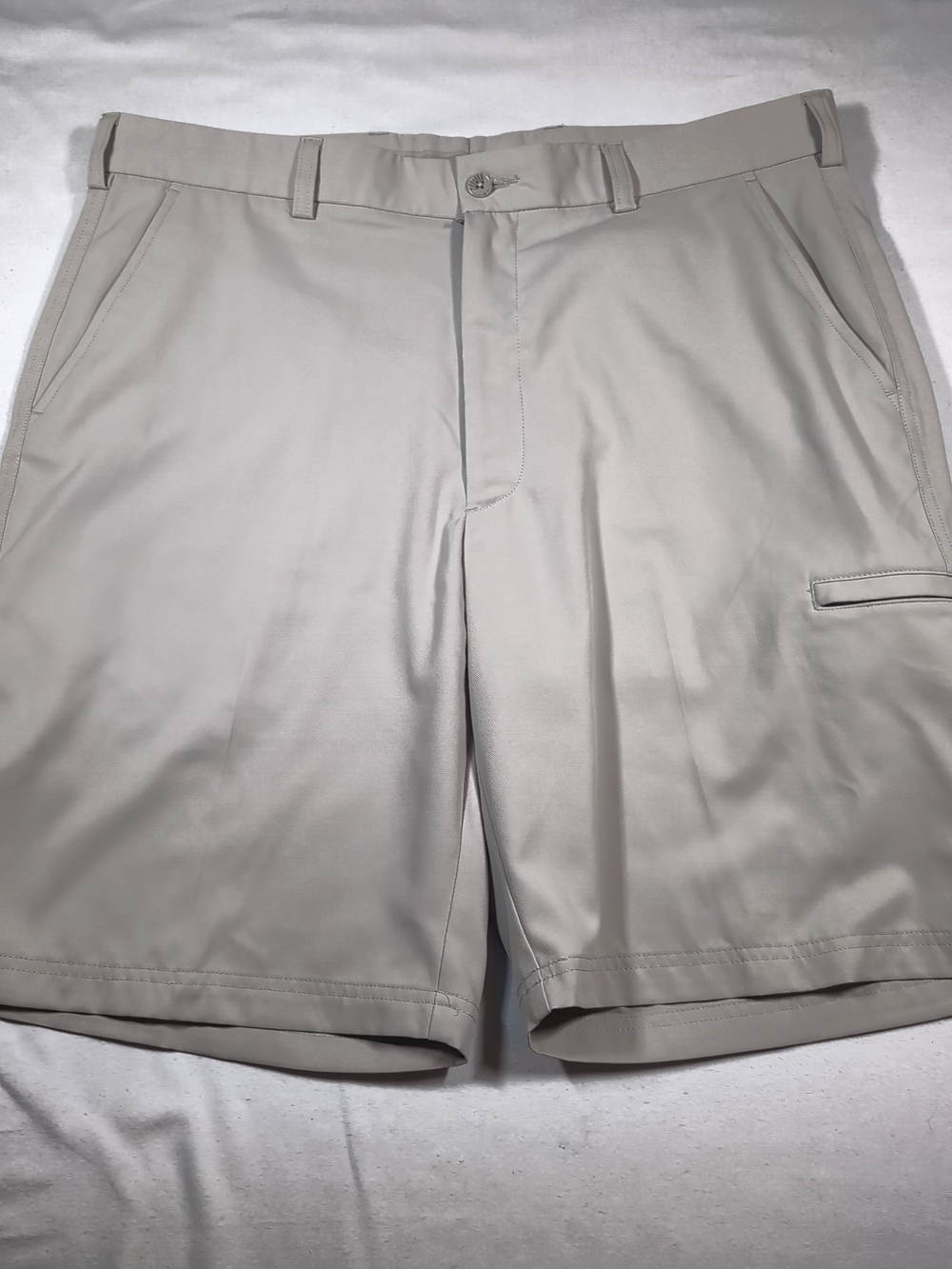 Pebble Beach Men's Flat-Front Golf Shorts — Light Taupe